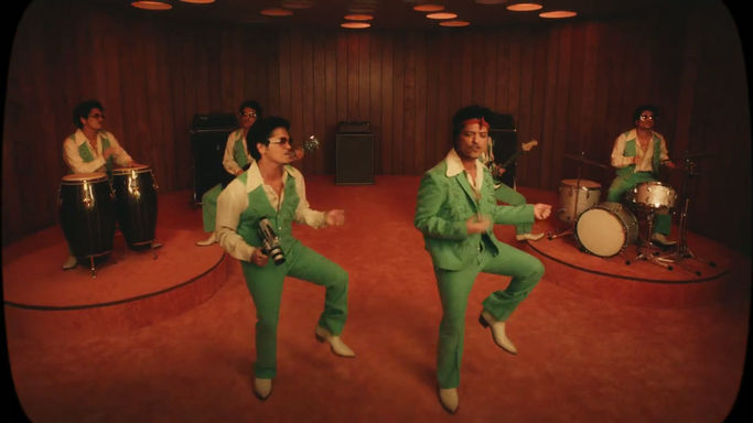 Bruno Mars - I Just Might (Single).mp4